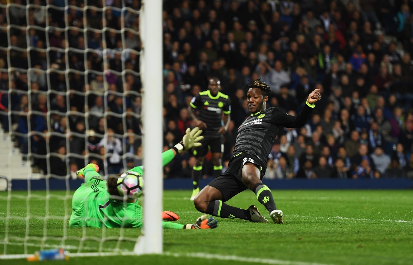 バチュアイが契約延長後レンタル移籍へ ニュース 公式サイト チェルシー フットボールクラブ