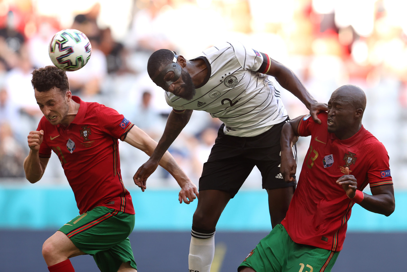 メディアウォッチ ピャニッチにブルーズ移籍の噂 キャラガーがドイツ戦でのマウント起用を支持 レドナップがリュディガーを称賛 ニュース 公式サイト チェルシー フットボールクラブ