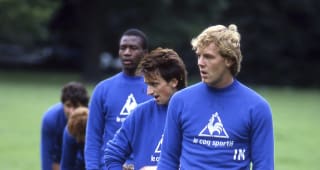  Chelsea FC players Kerry Dixon (R), Pat Nevin (C) and Keith Dublin (L) in pre-season training held in July 1985 at the Harlington training ground in London. 
