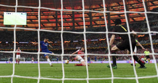BAKU, AZERBAIJAN - MAY 29:  Eden Hazard scores his team's fourth goal past Petr Cech of Arsenal during the UEFA Europa League Final between Chelsea and Arsenal at Baku Olimpiya Stadionu on May 29, 2019 in Baku, Azerbaijan. 