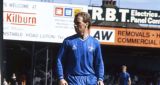 Luton Town 1 v Chelsea 1. David Speedie.  SEPTEMBER 7TH 1985 