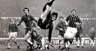 FA Cup Third Round Replay, Stamford Bridge, 6th January 1971, Chelsea 2 v Crystal Palace 0, Chelsea defender David Webb clears with a 