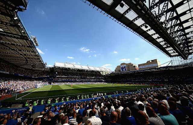 Chelsea f.c. lwn kelab bola sepak brighton & hove albion