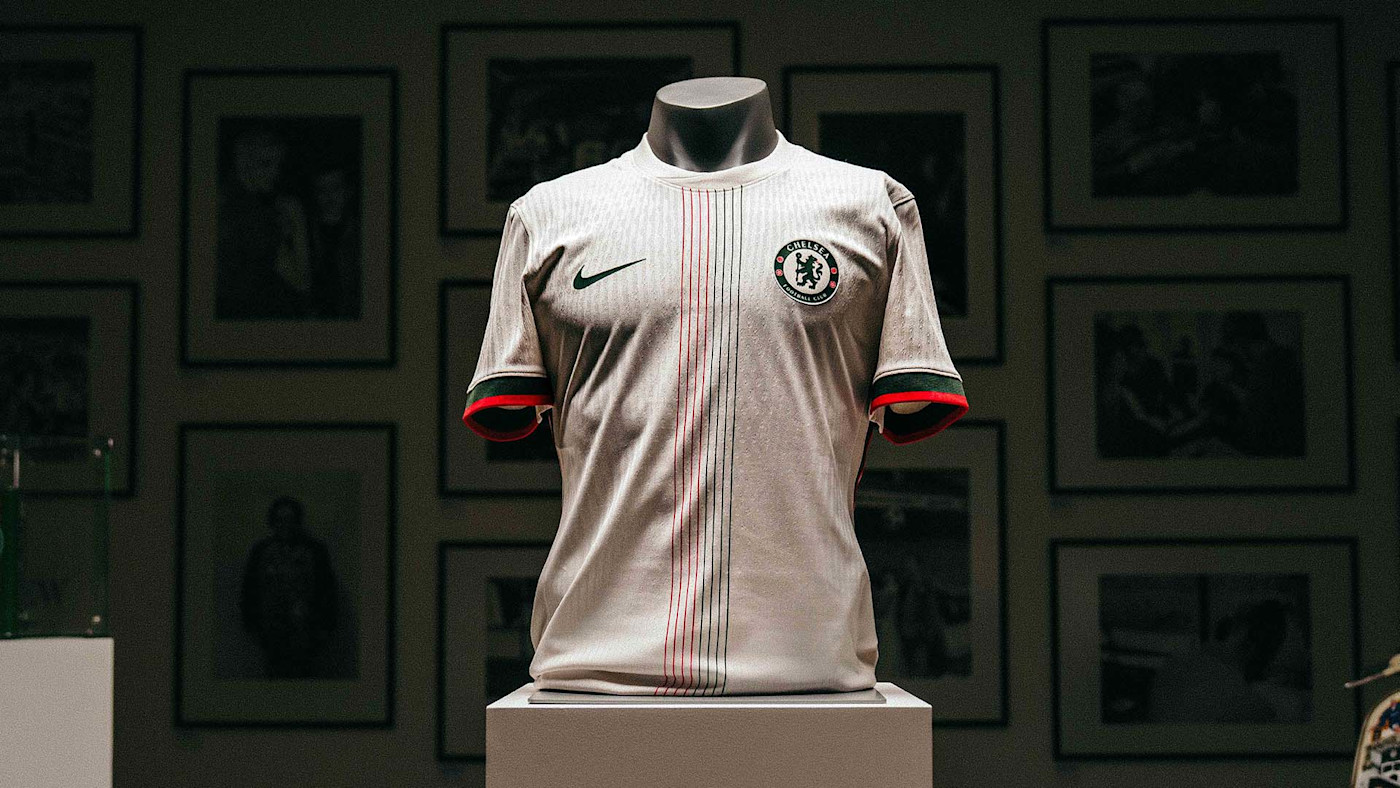 https://img.chelseafc.com/image/upload/f_auto%2Cw_1400%2Cq_90/editorial/kit%20launches%202025-26/away%20kit/Away_Kit_2025_Home_Hero_04.jpg