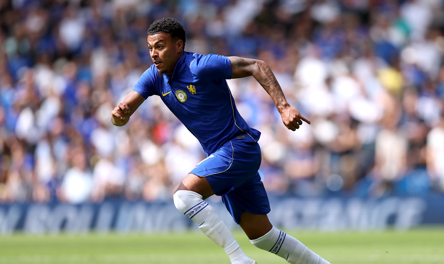 Rogers Solo Goal Puts Chelsea Ahead Against Man Utd