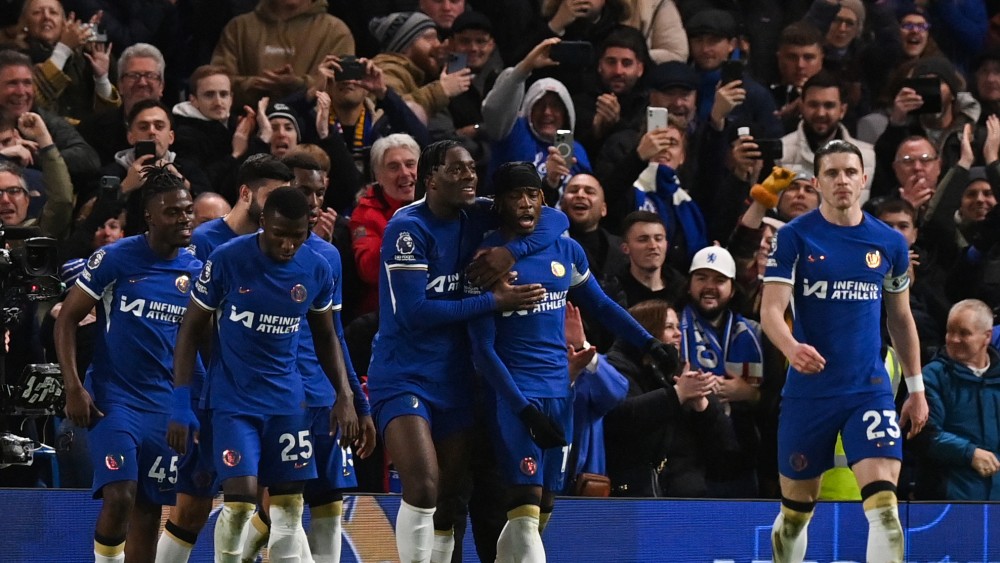 Noni Madueke calls for more consistency from his Chelsea team-mates.