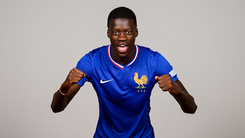 Sarr, a Strasbourg-born adolescent defender, joins Chelsea