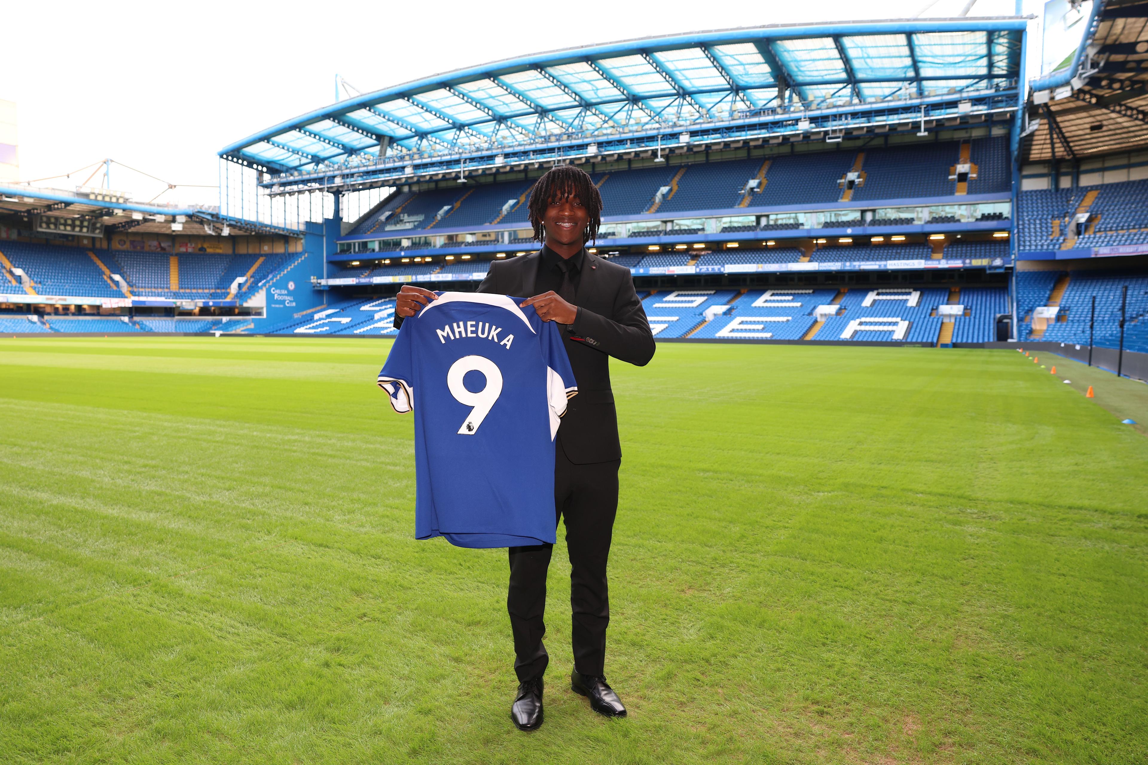 Shim Mheuka poses at Cobham after becoming a Chelsea scholar in July 2024