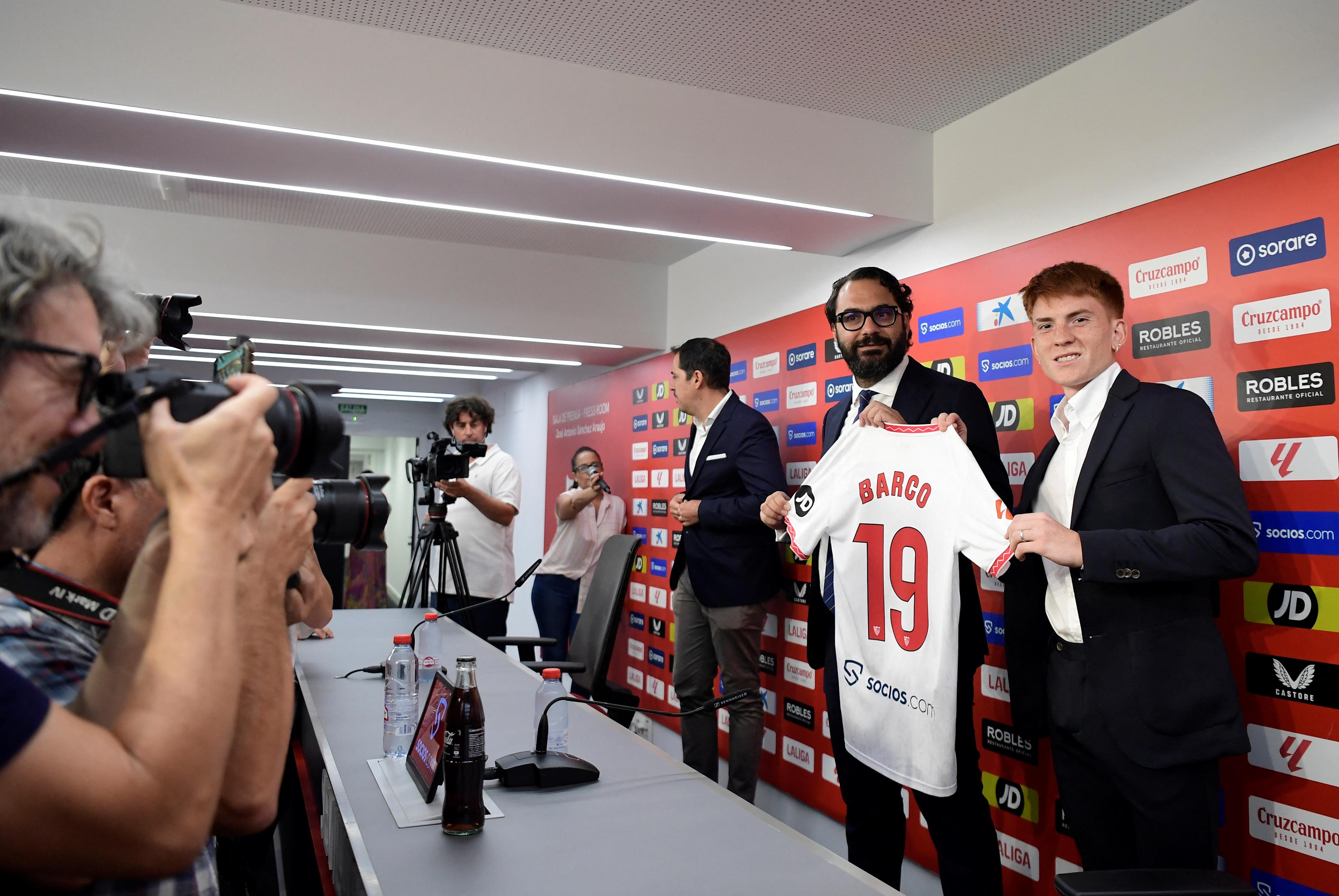 Valentin Barco plays for Sevilla during his 2024/25 loan in Spain