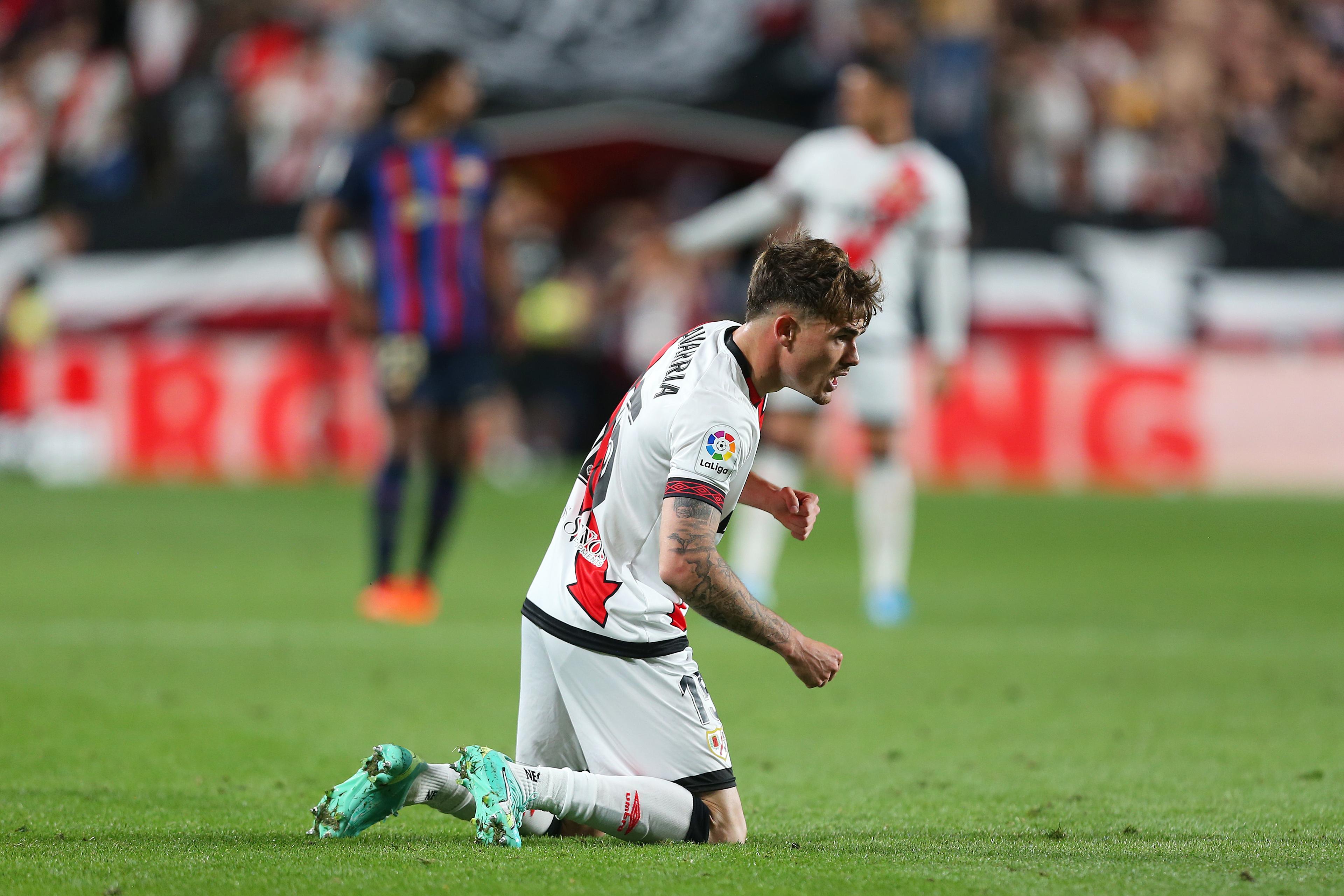 Pep Chavarría plays for Rayo Vallecano during a win over Barcelona in April 2023