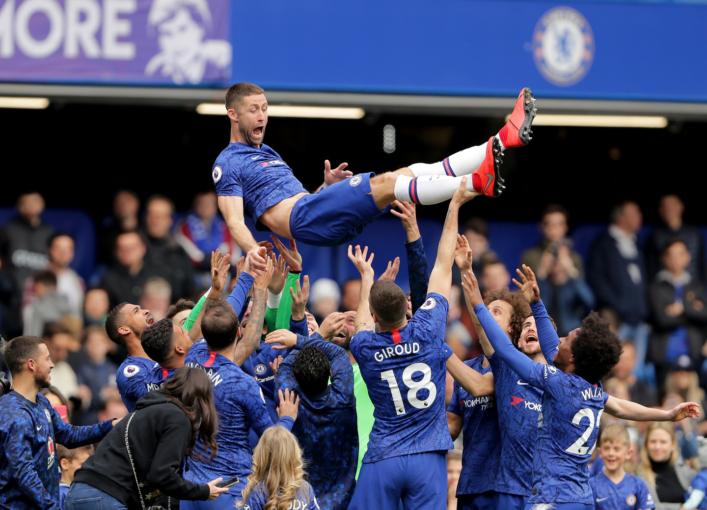 Gary Cahill Official Site Chelsea Football Club