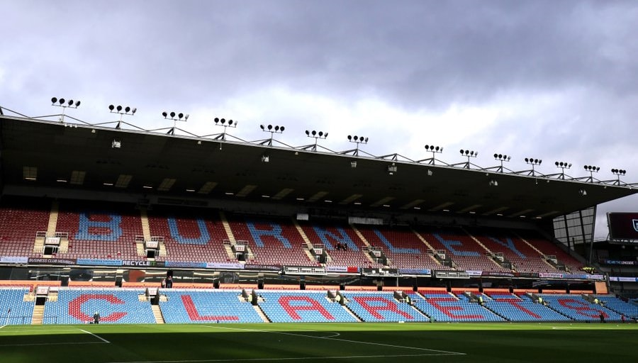 Burnley make Turf Moor their happy place again with first home goal and win  of season against Crystal Palace