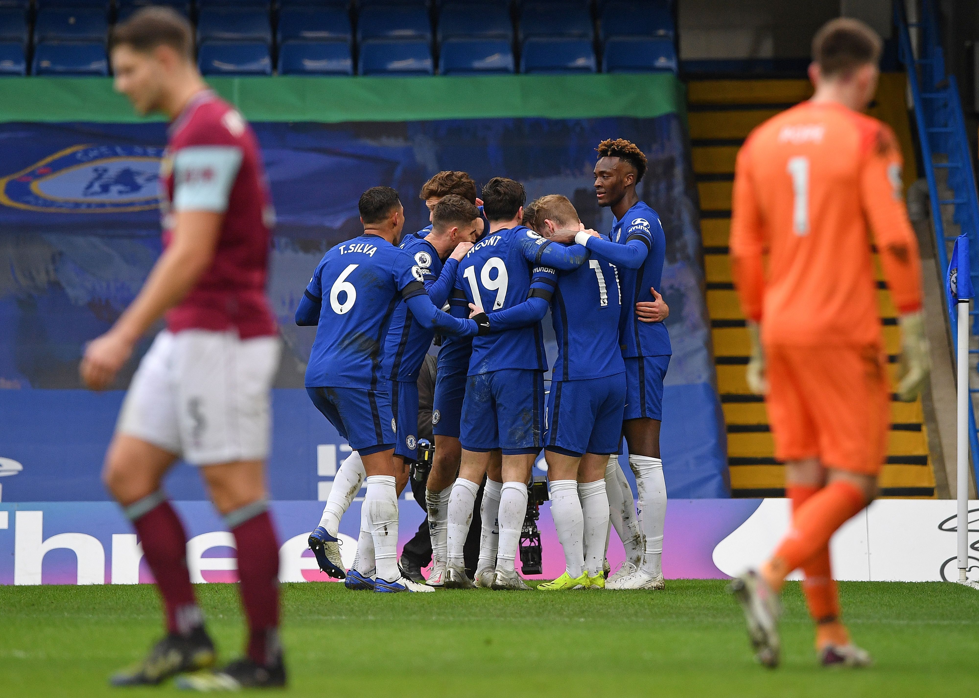 Premier League 2017-18 fixtures: Chelsea host Burnley on opening day - BBC  Sport