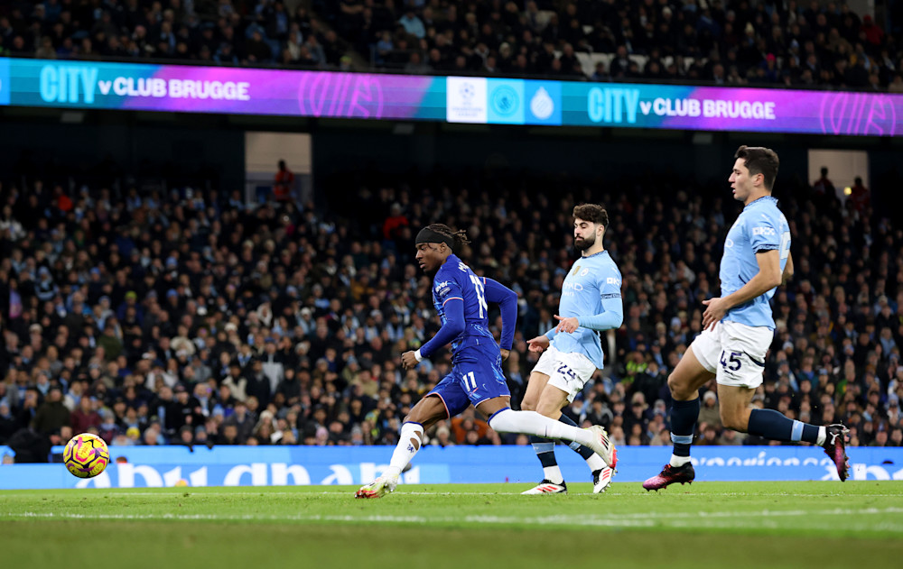 Madueke zdobył bramkę przeciwko Manchesterowi City, ale to się okazało za mało (zdjęcie Chelsea FC)
