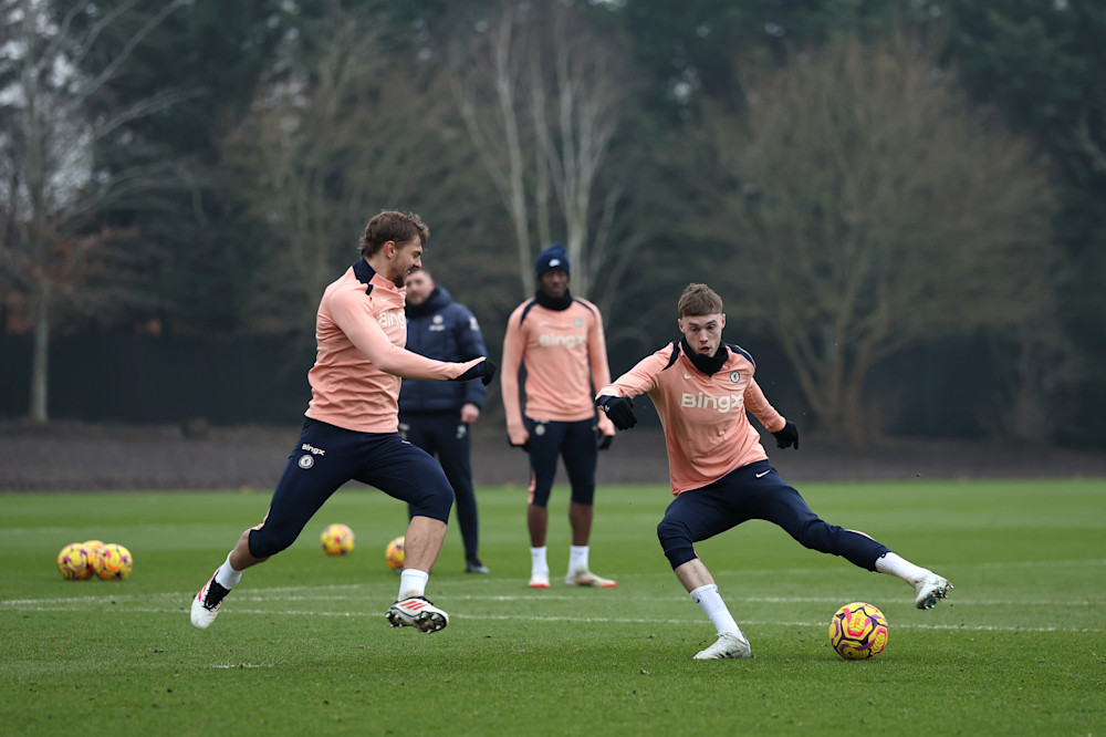 Trening zespołu w nowo wydanych trykotach (zdjęcie Chelsea FC)