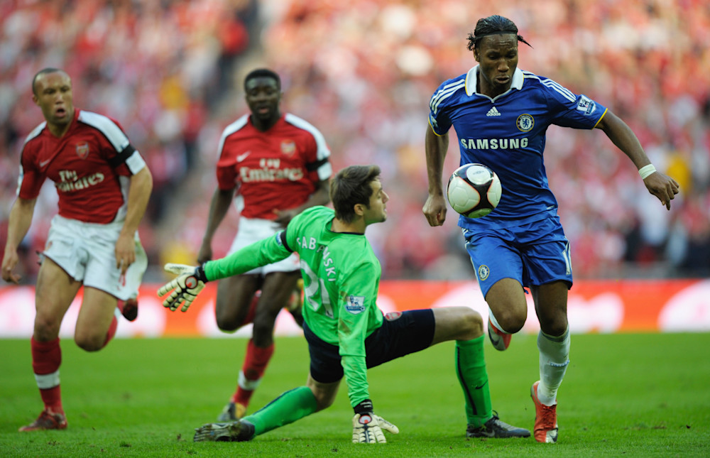 Drogba w naturalnym środowisku, wygrania trofeów, zdjęcie Chelsea FC