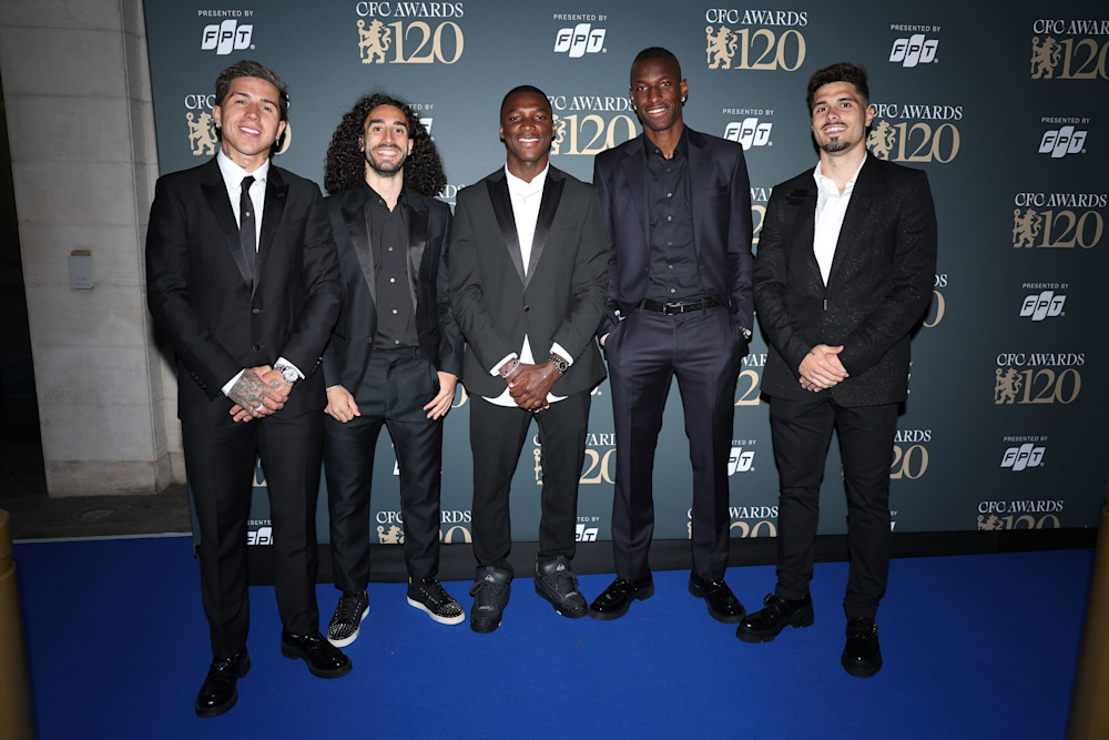 Z korków od razu w garnitury, zdjęcie Chelsea FC