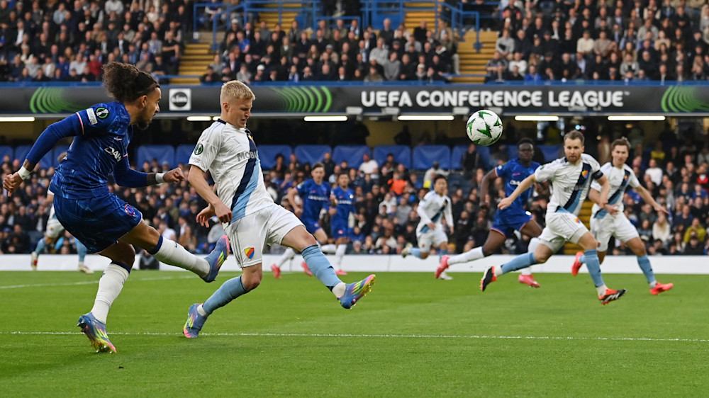 Malo Gusto dołożył swoją cegiełkę do zachowania czystego konta z Djurgårdens, zdjęcie Chelsea FC