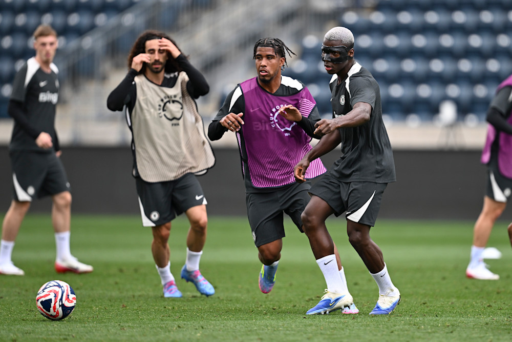 Caicedo i Santos podczas wspólnego treningu w Philadelphi, zdjęcie Chelsea FC