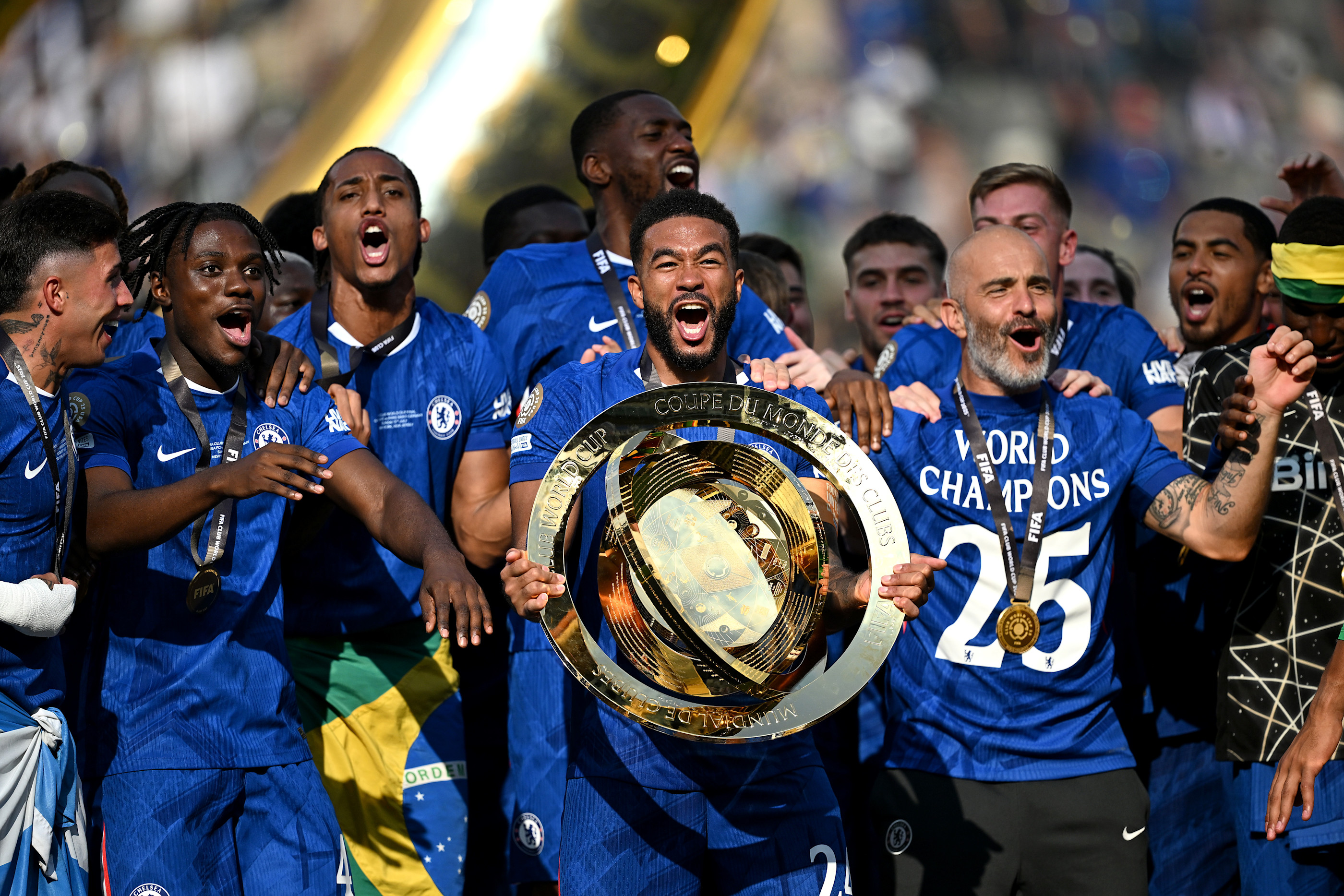 Chelsea Lifting Champions League Trophy Wallpaper