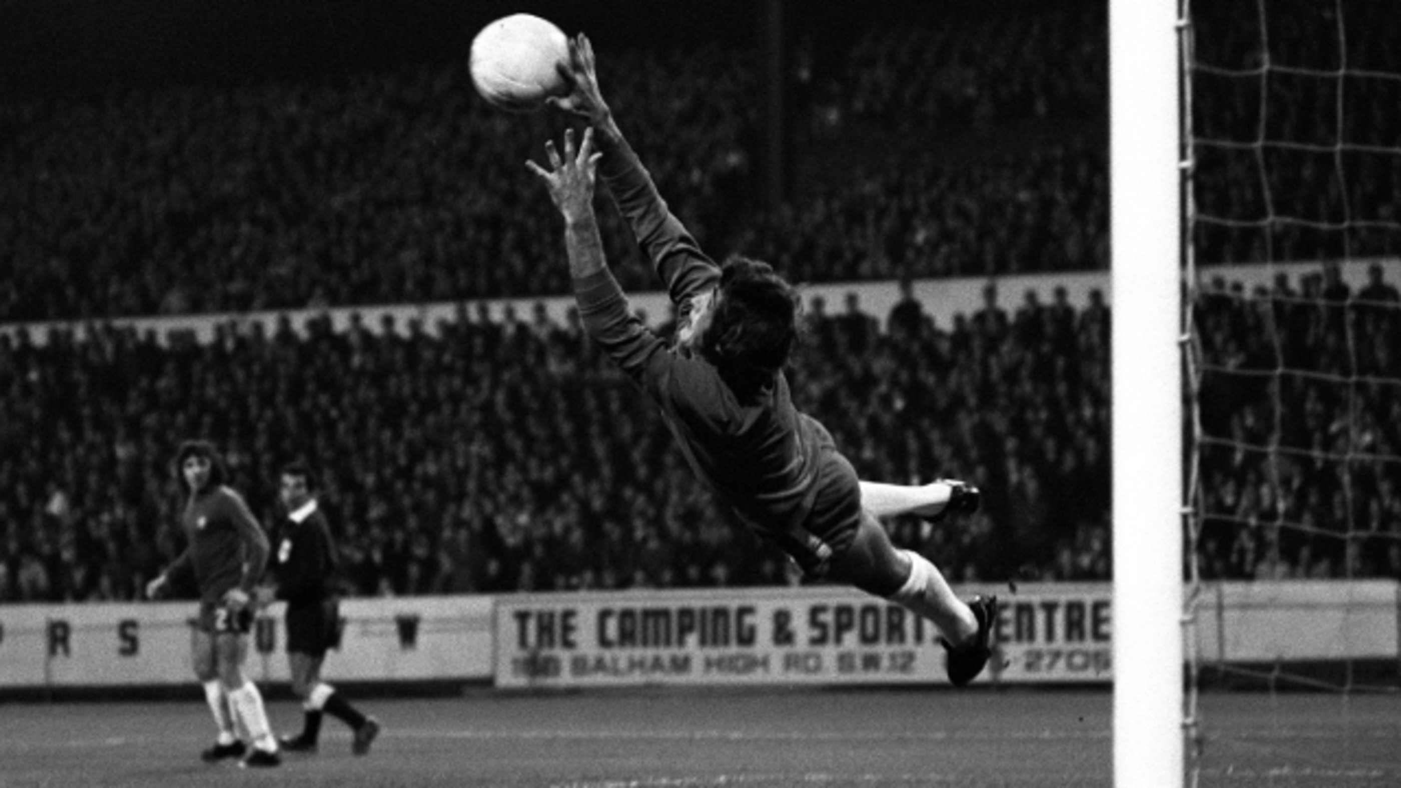 A True Legend Of The Club': Former Chelsea Goalkeeper Peter Bonetti Dies Aged Of 78
