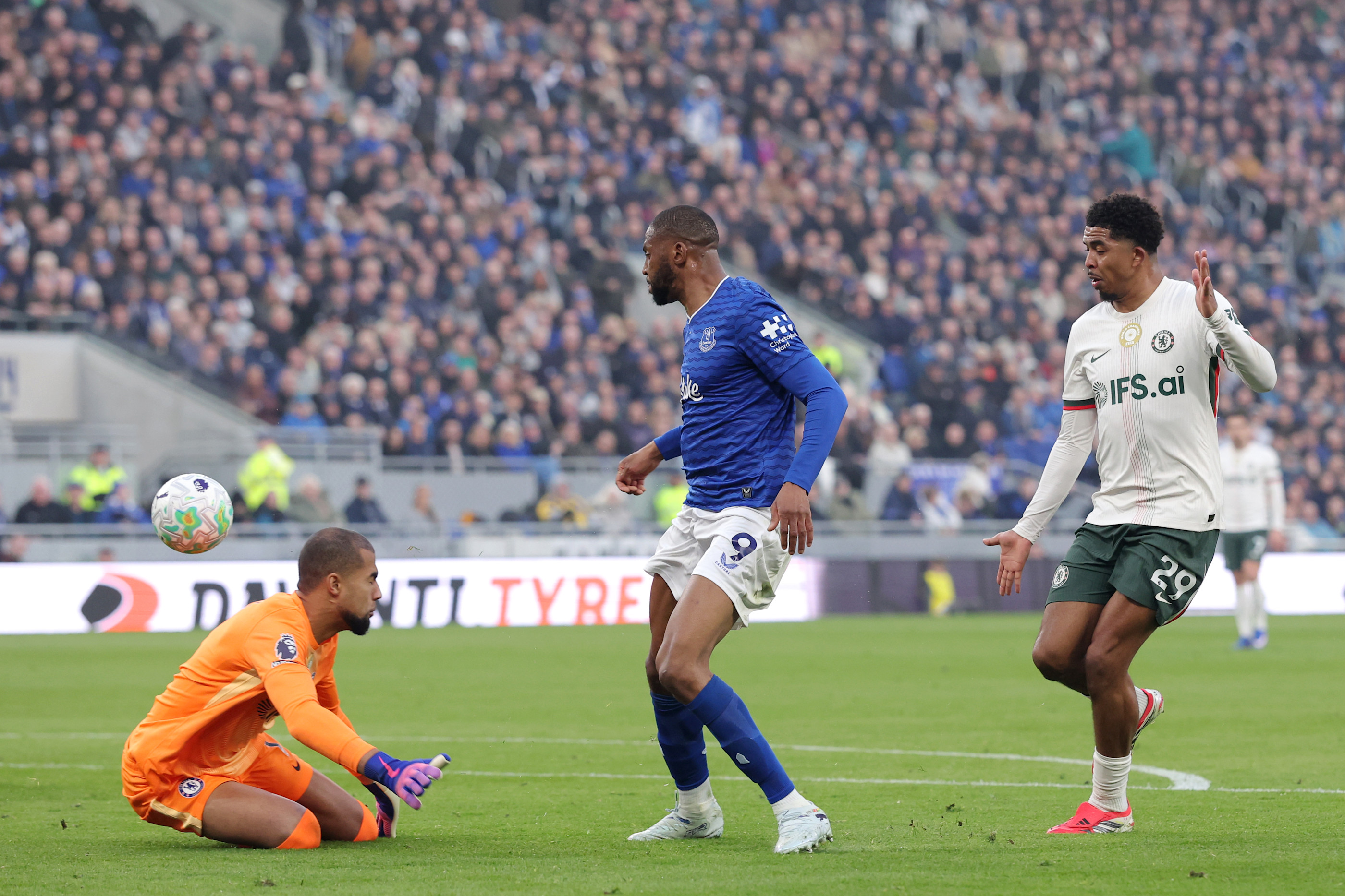 Beto opened the scoring for Everton in the 33rd minute