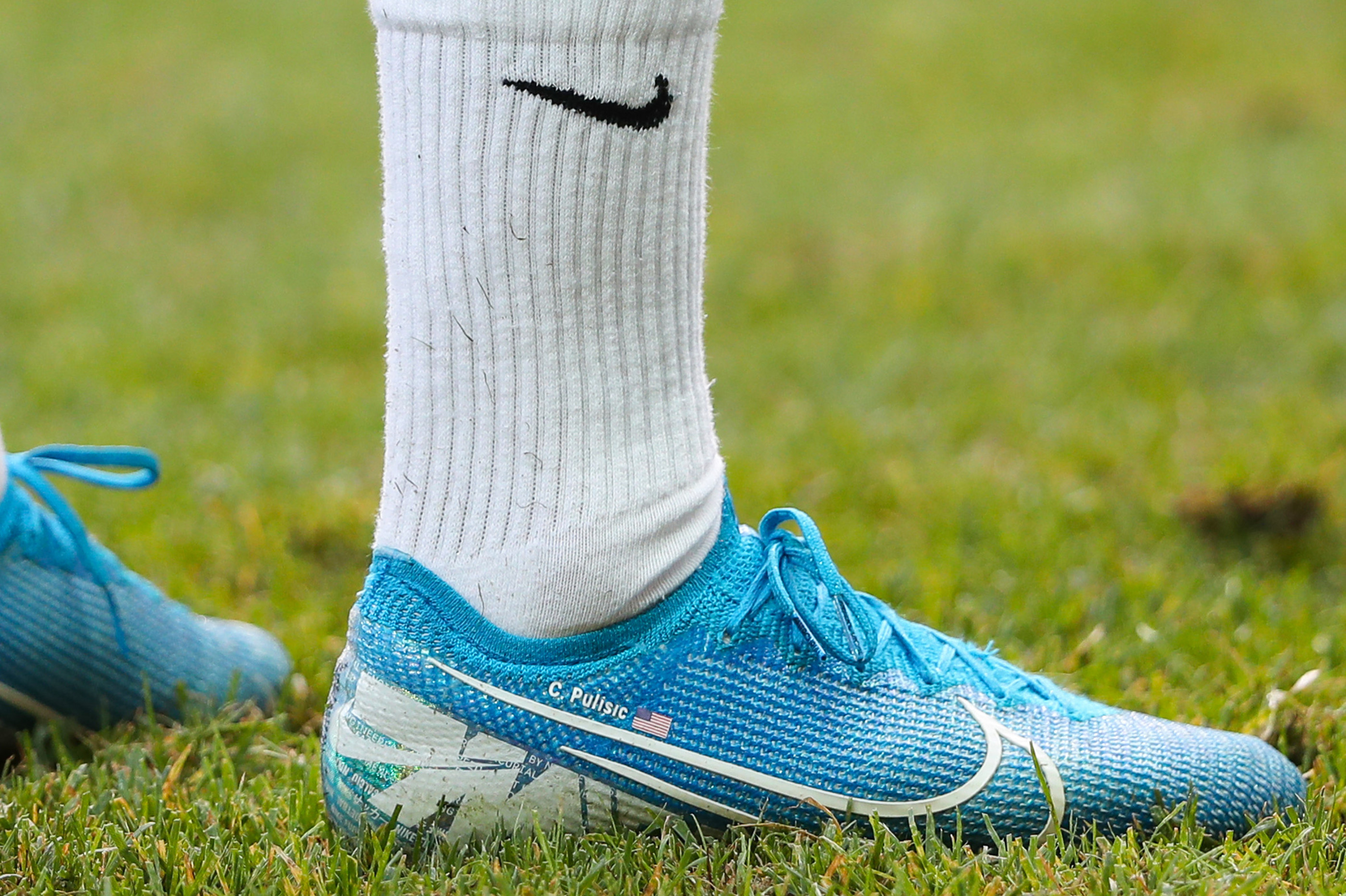 chelsea fc soccer cleats