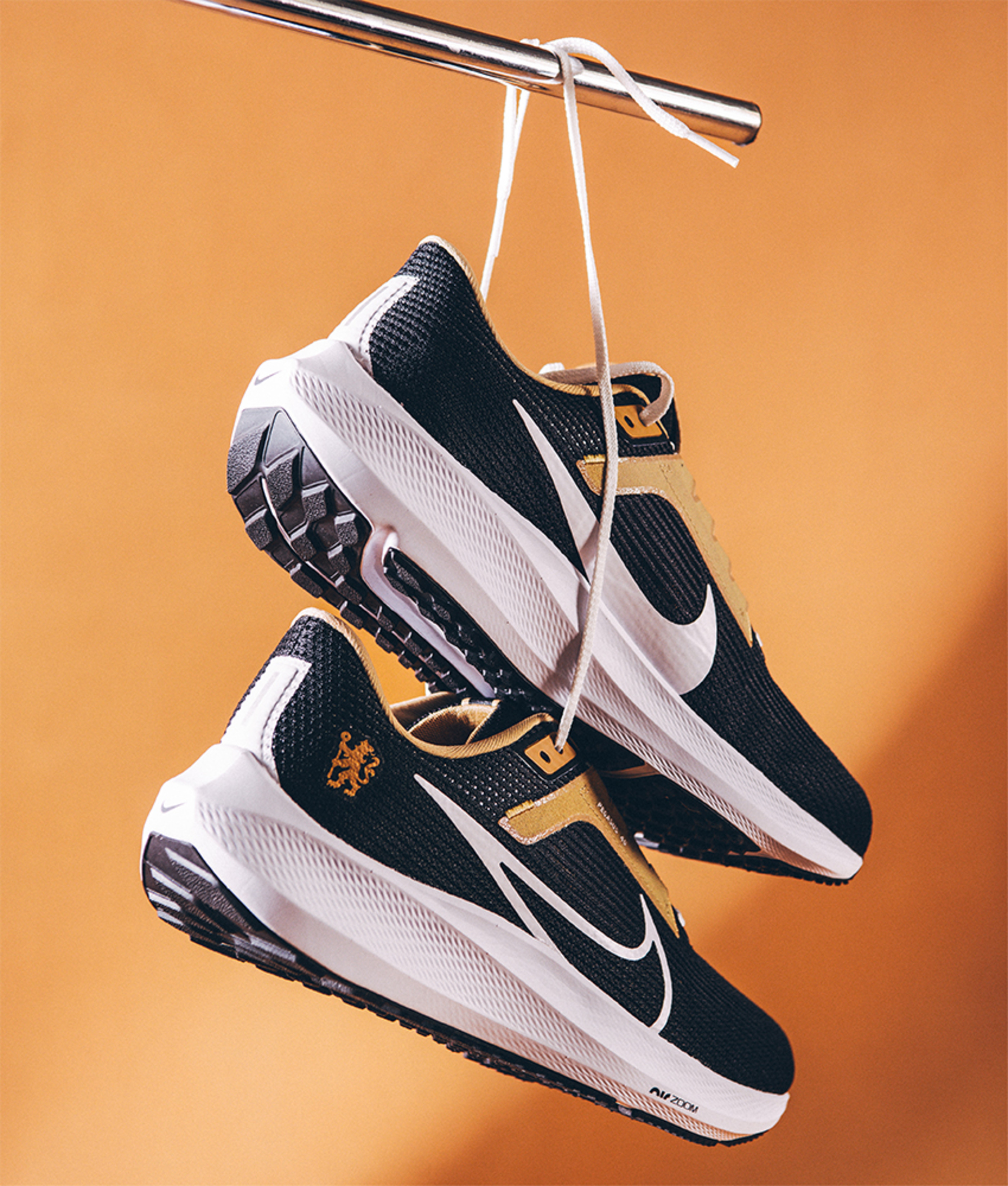 nike chelsea trainers