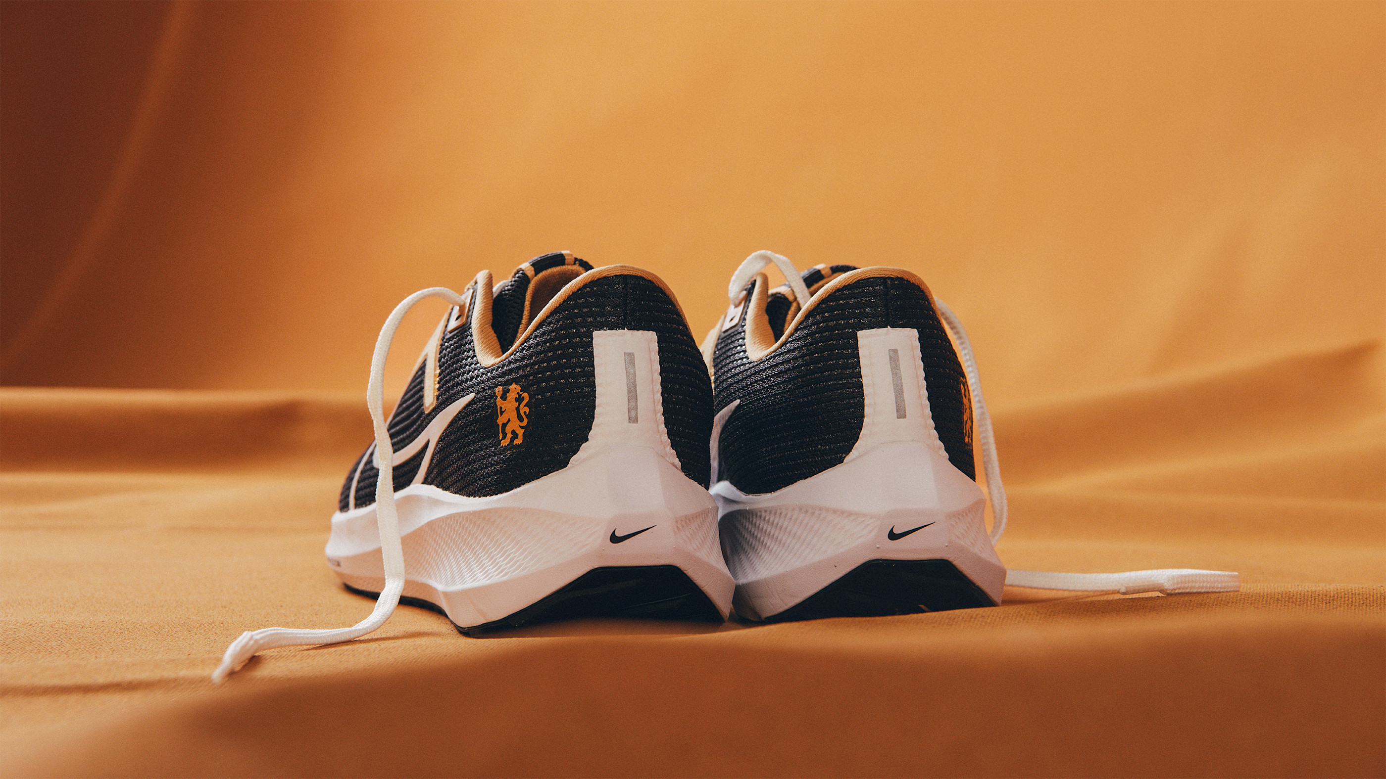 chelsea nike trainers