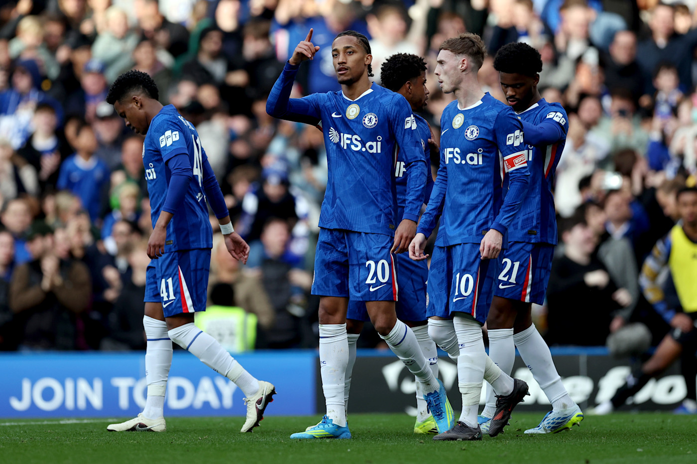 Joao Pedro celebrates scoring our second