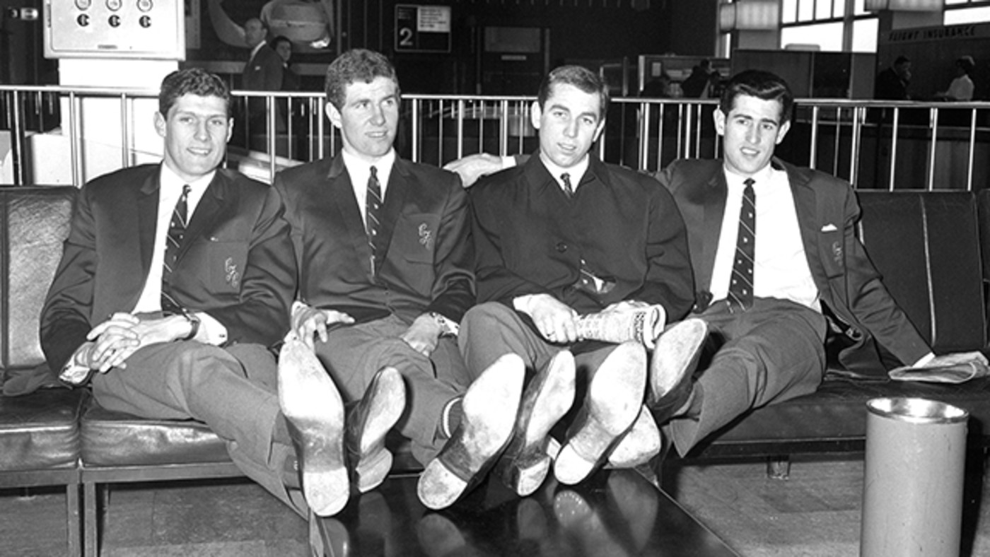 Osgood alongside team-mates Allan Young, Marvin Hinton and Peter Bonetti