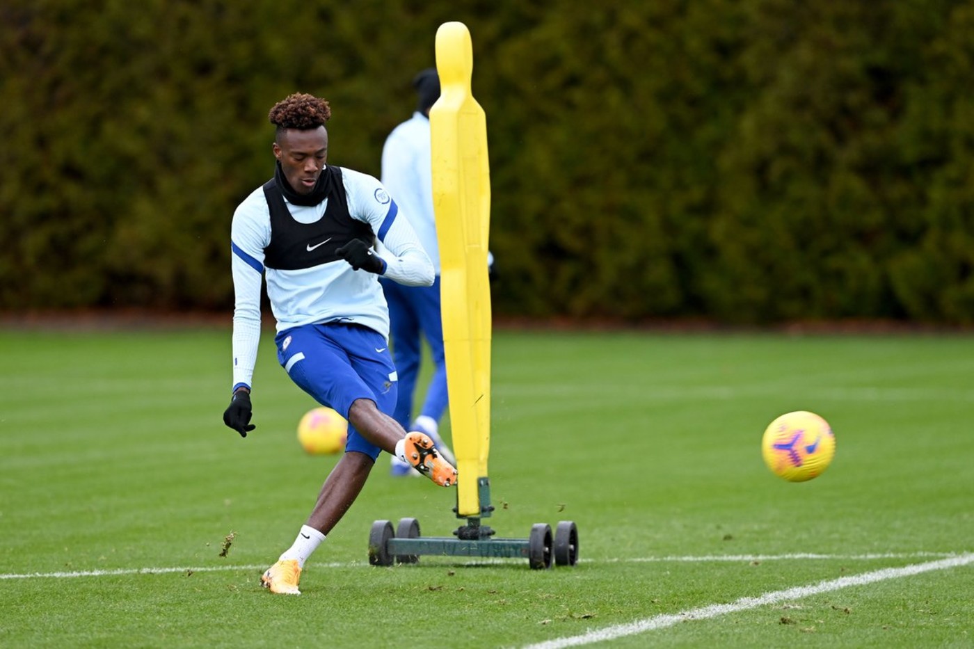 бег финиш. спортсмен на финише. Practice finish. бегуны на финишной прямой. финишная прямая.