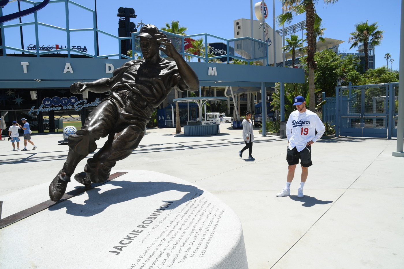 Chelsea F.C. Visits Dodger Stadium 