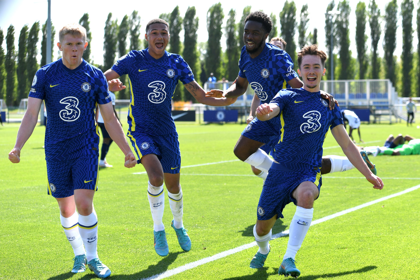 PL2 Highlights: Tottenham 3-2 Chelsea, Video