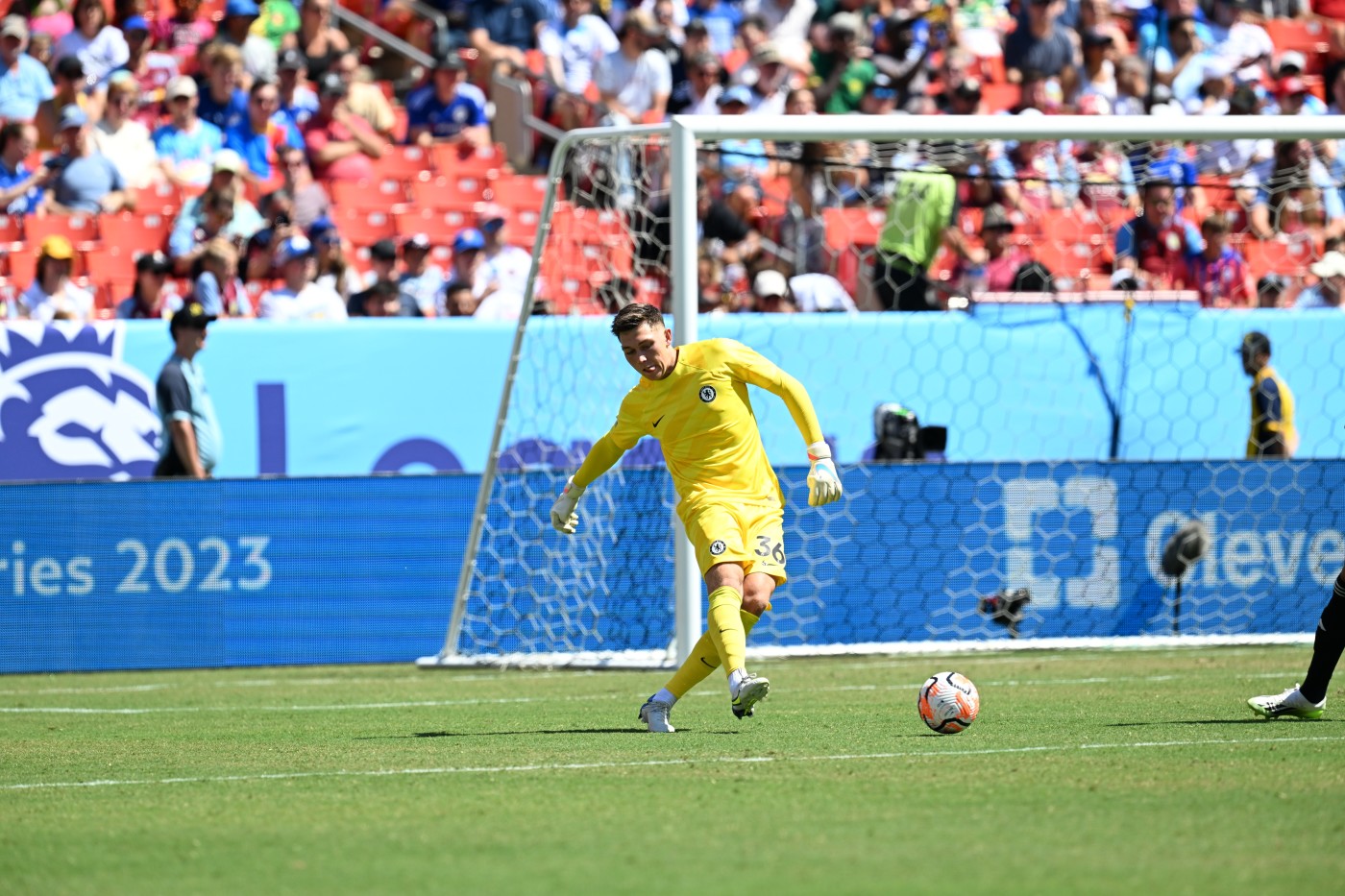 Slonina plays a pass during our dominant first-half showing in Maryland