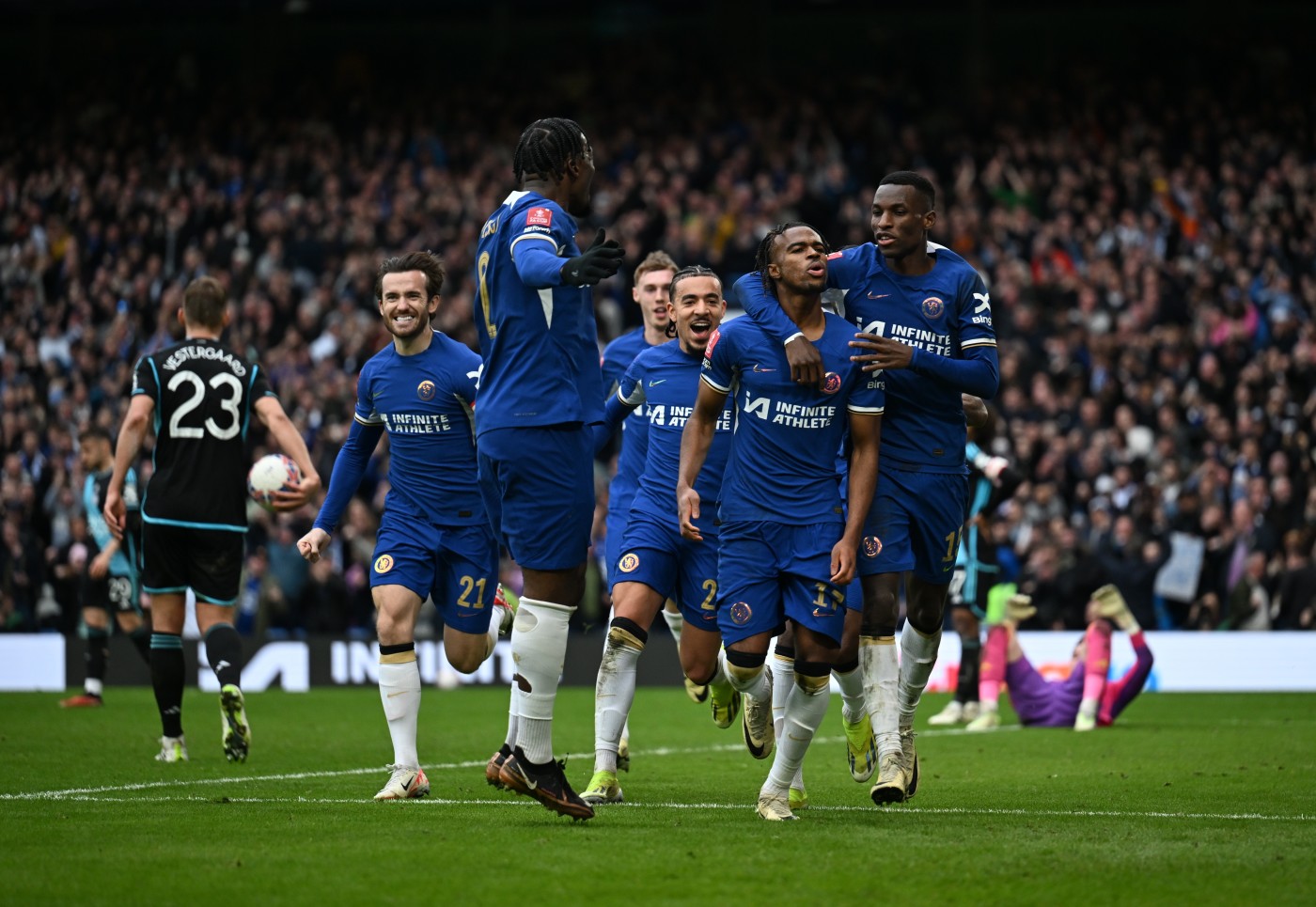 Carney Chukwuemeka goal vs Leicester City