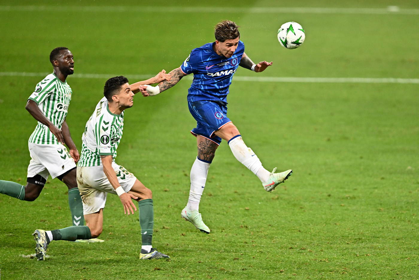 Fernandez heads home our equaliser in Wroclaw