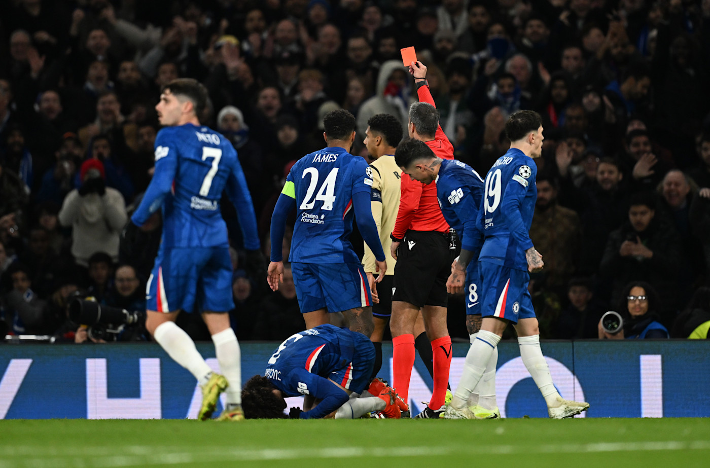 Hansi Flick akui kartu merah Ronald Araujo bikin Barcelona kesulitan