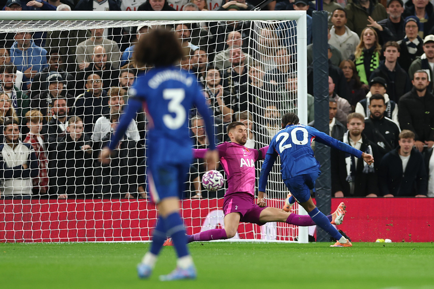 Joao Pedro putting Chelsea 1-0 up