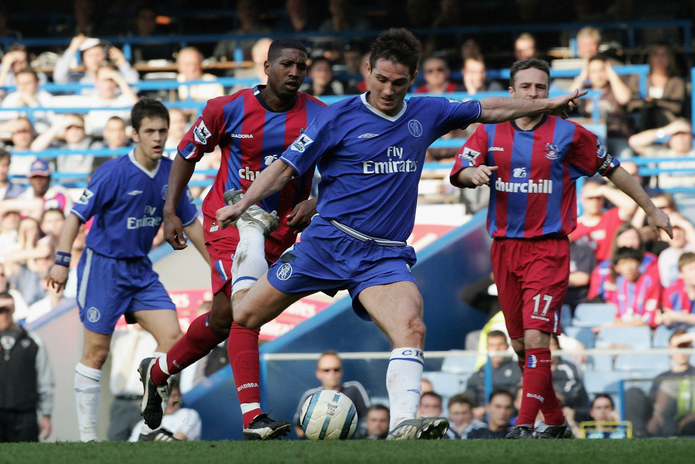 Sky Sports Premier League on X: Frank Lampard joins @Carra23 and  @DavidJonesSky for Monday Night Football as Fulham take on Chelsea! 