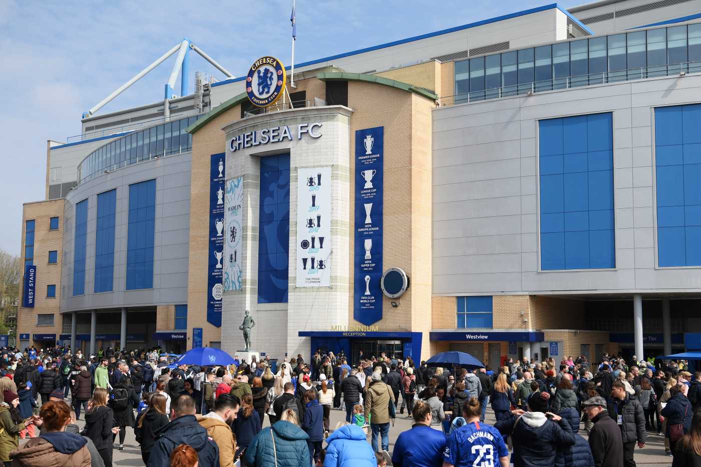 Chelsea Women fans descend on the Bridge last season