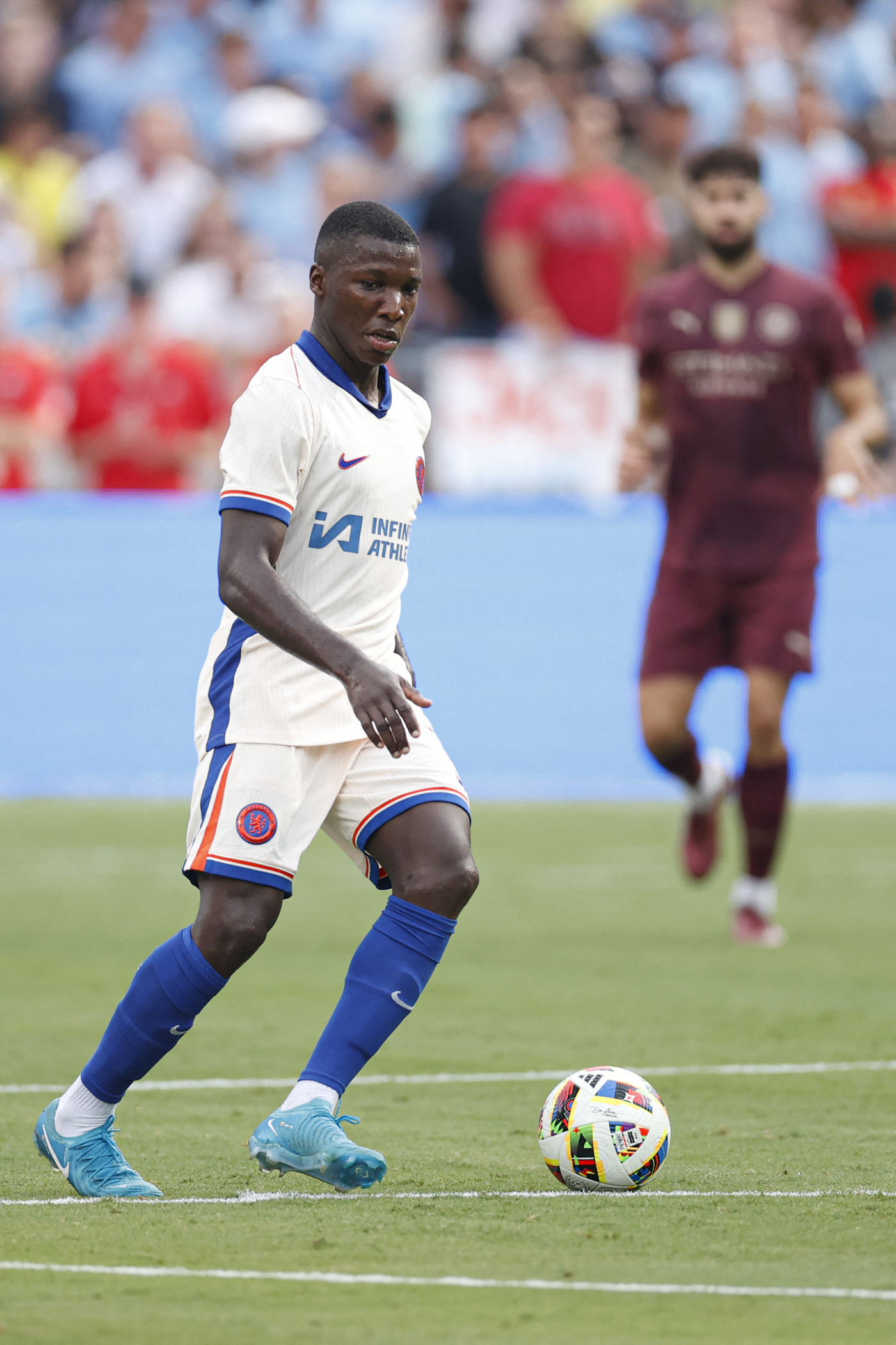 Caicedo sporting our new away shirt 