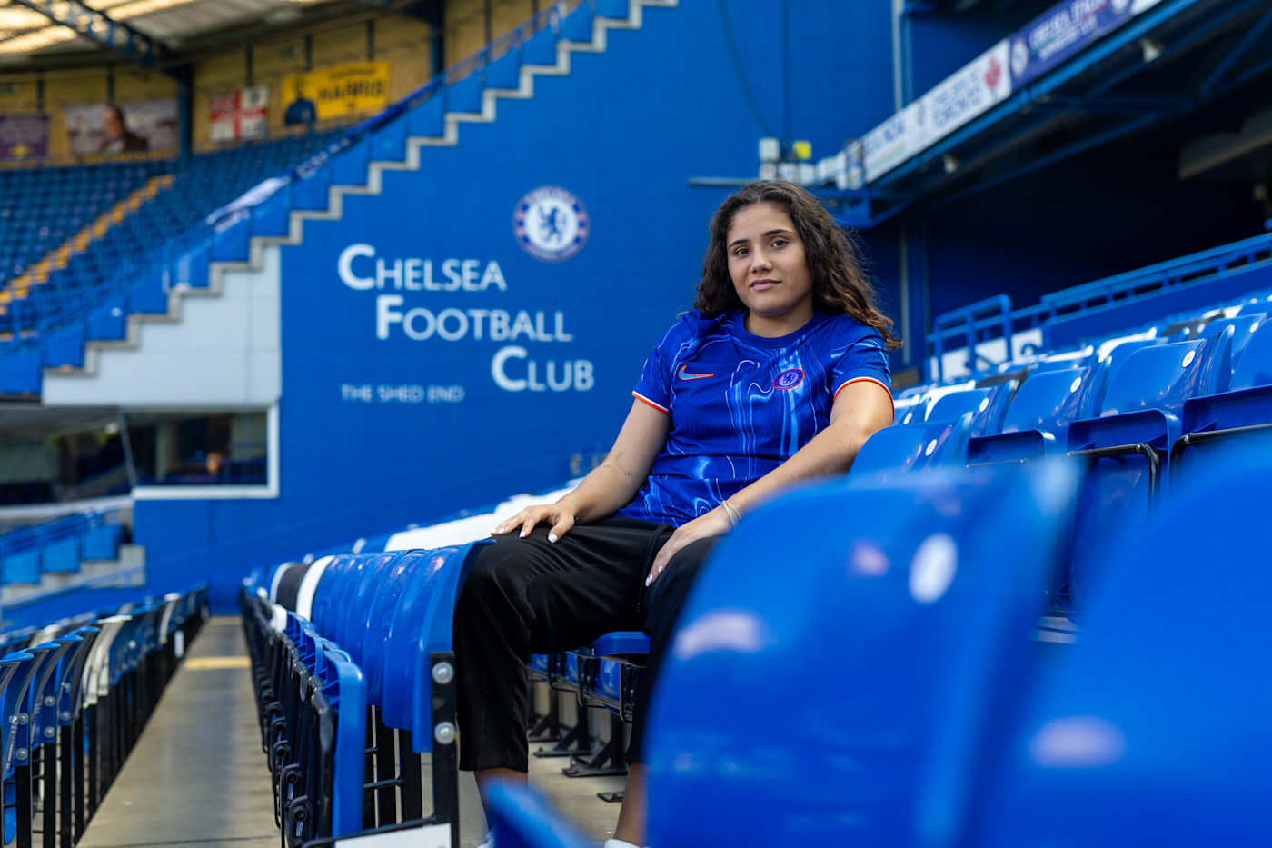 Louna Ribadeira heads back out on loan after signing for the Blues