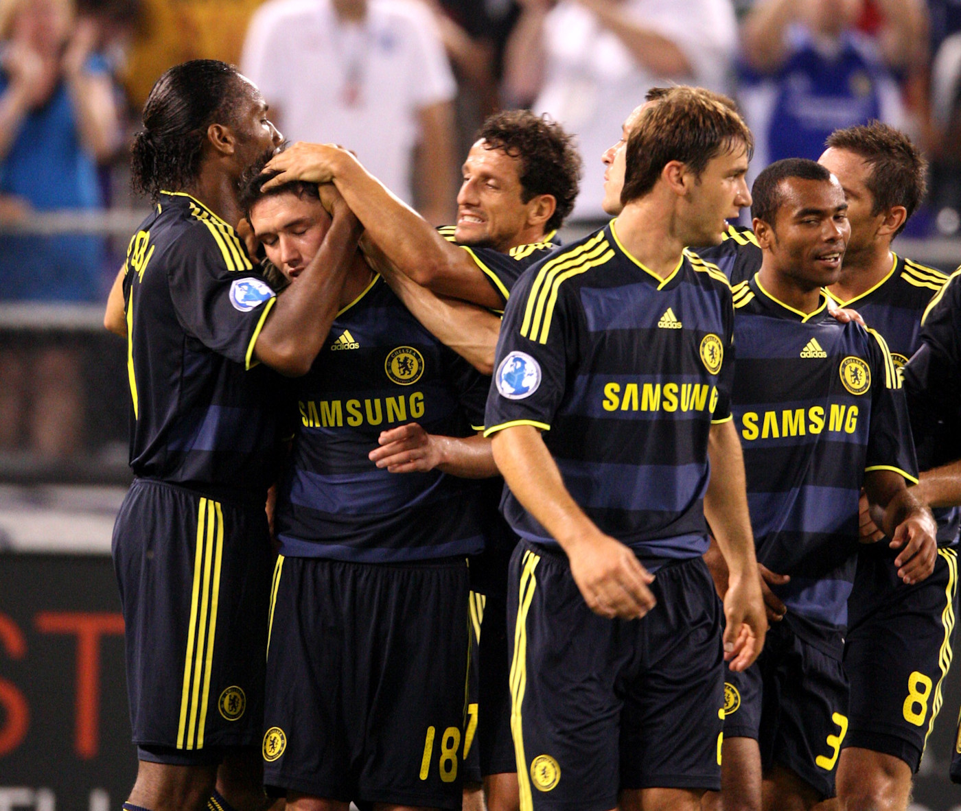 Matchwinner Zhirkov congratulated after scoring