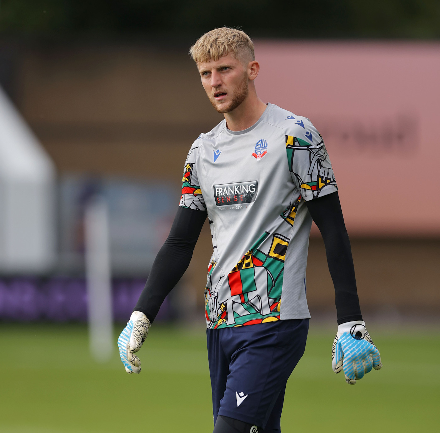 Sharman-Lowe in Bolton colours ahead of the new season