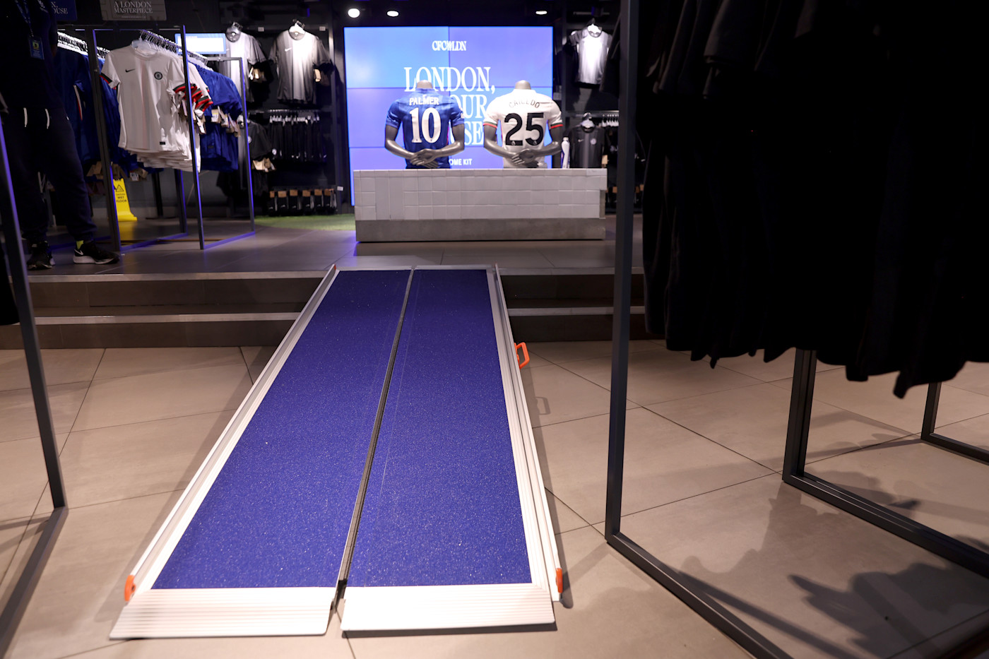 Access Guide - Megastore and Matchday Shopping | Official Site ...