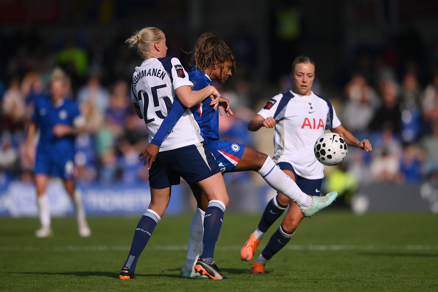 热刺在面对邦帕斯特的切尔西时防守犀利