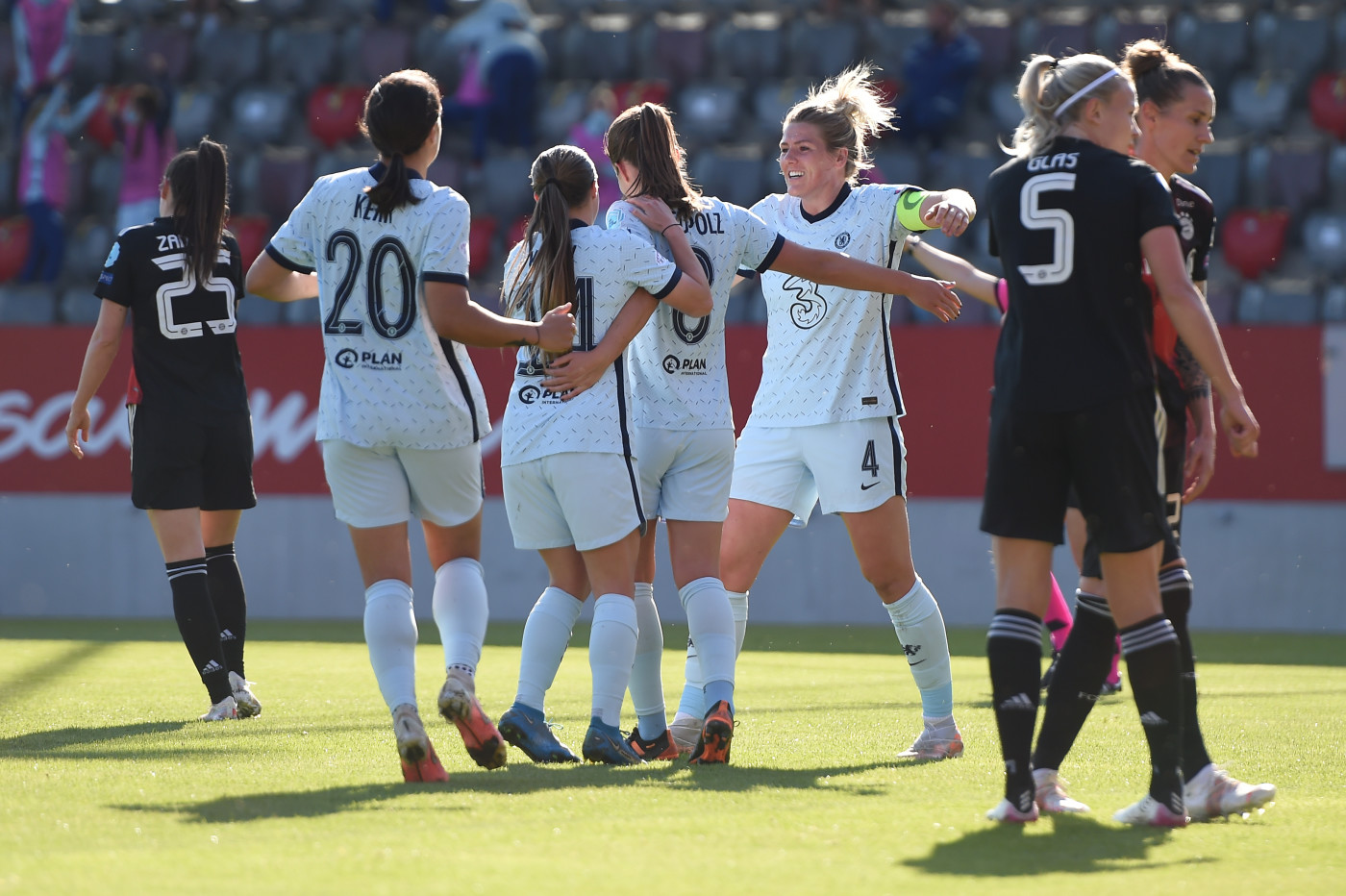 Chelsea Women agree to sign Leupolz from Bayern Munich