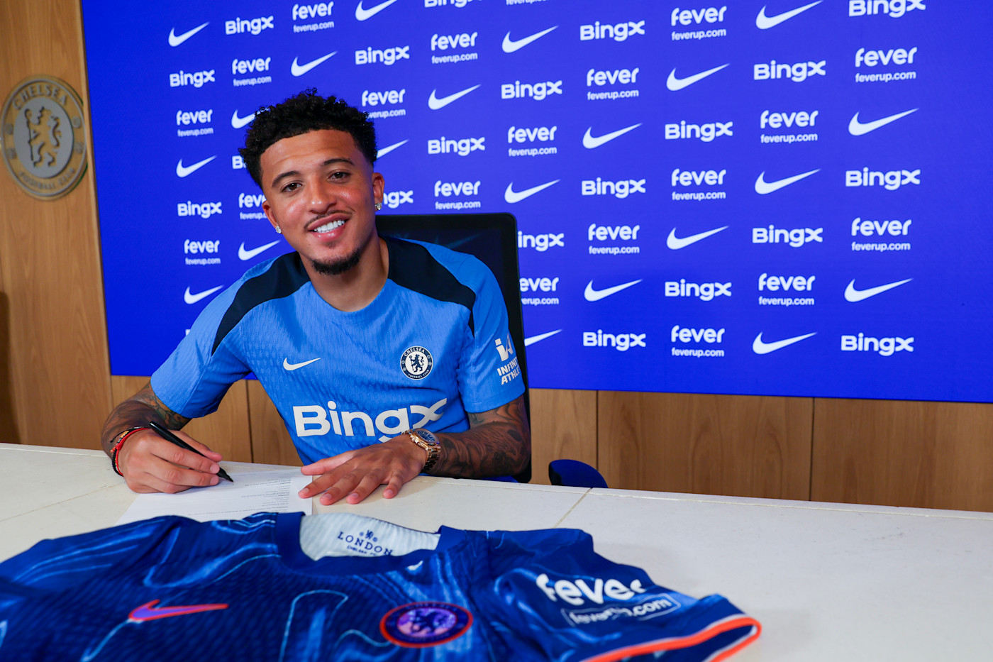 Jadon Sancho completes Chelsea move! | News | Official Site | Chelsea  Football Club