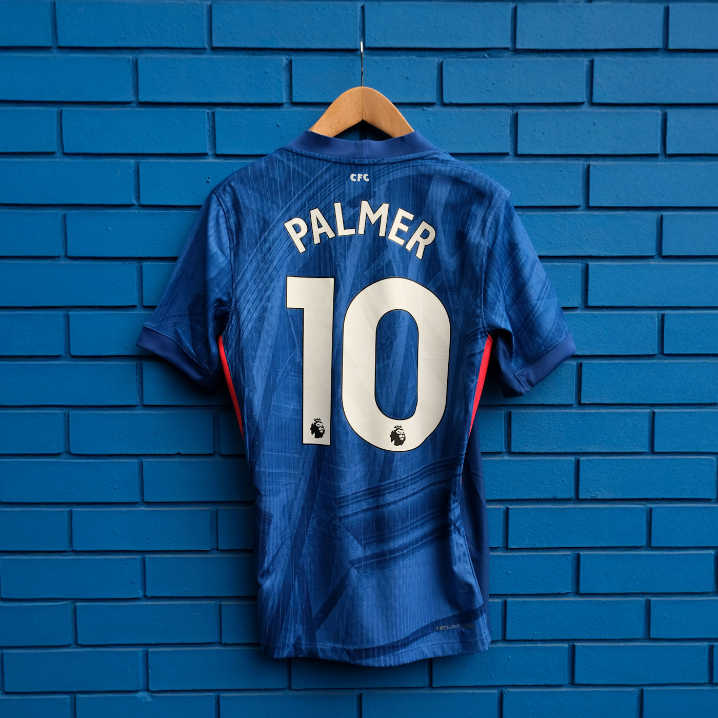 https://img.chelseafc.com/image/upload/f_auto,w_1400,q_90/restricted/2025/CP10/CP_10_shirt.jpg